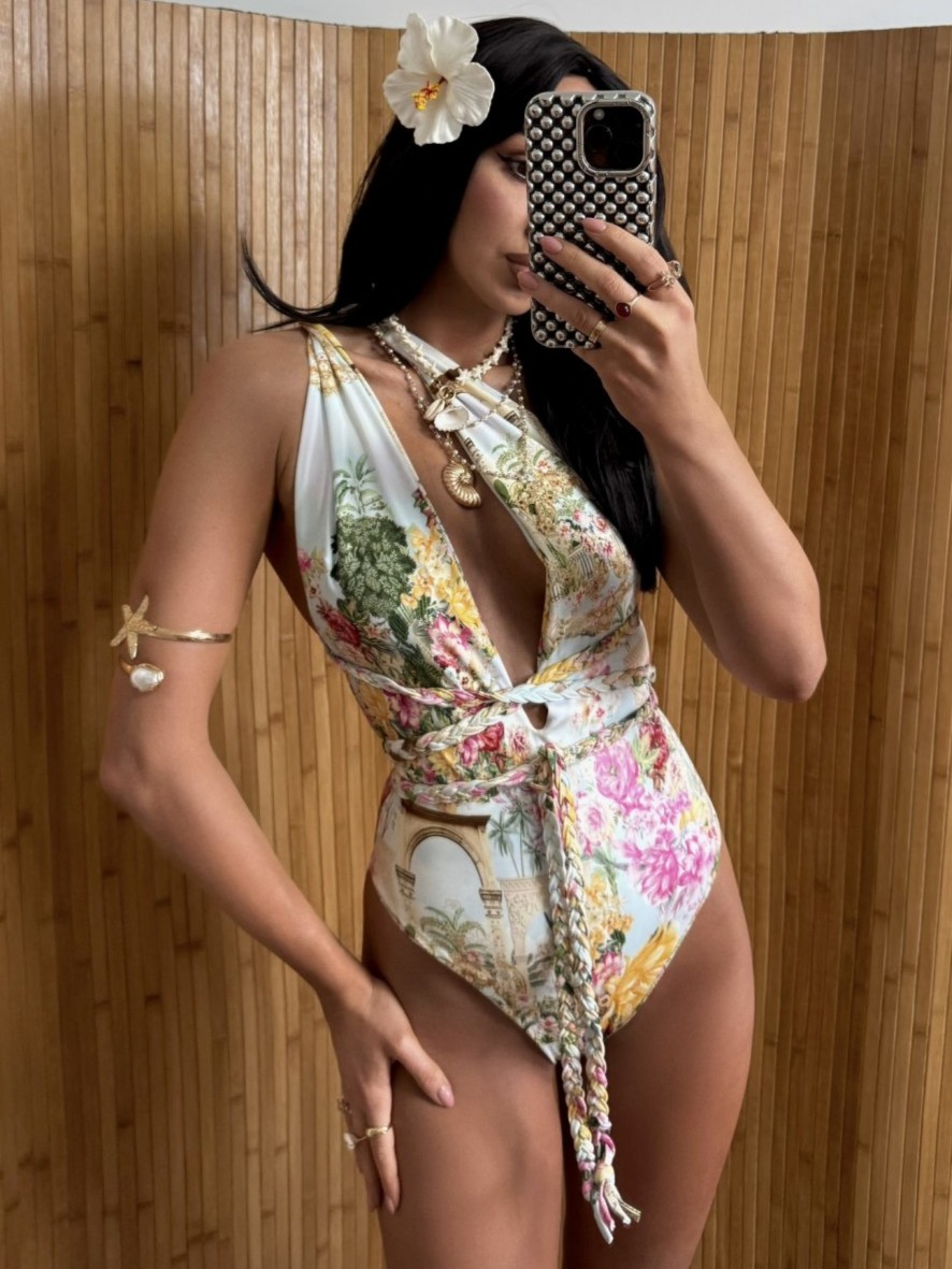 stroj-jednoczesciowy-monokini-z-warkoczem-wzor-roma (1).jpg